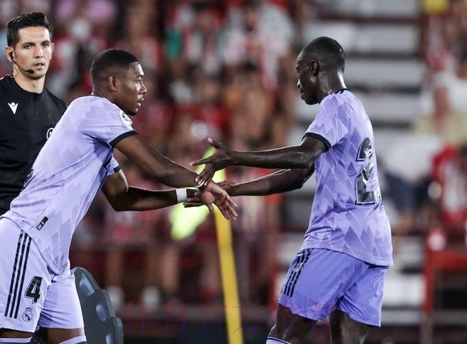 阿拉巴和门迪接受了手术 阿拉巴预计能赶上世俱杯 阿拉巴和门迪接受了手术 阿拉巴预计能赶上世俱杯